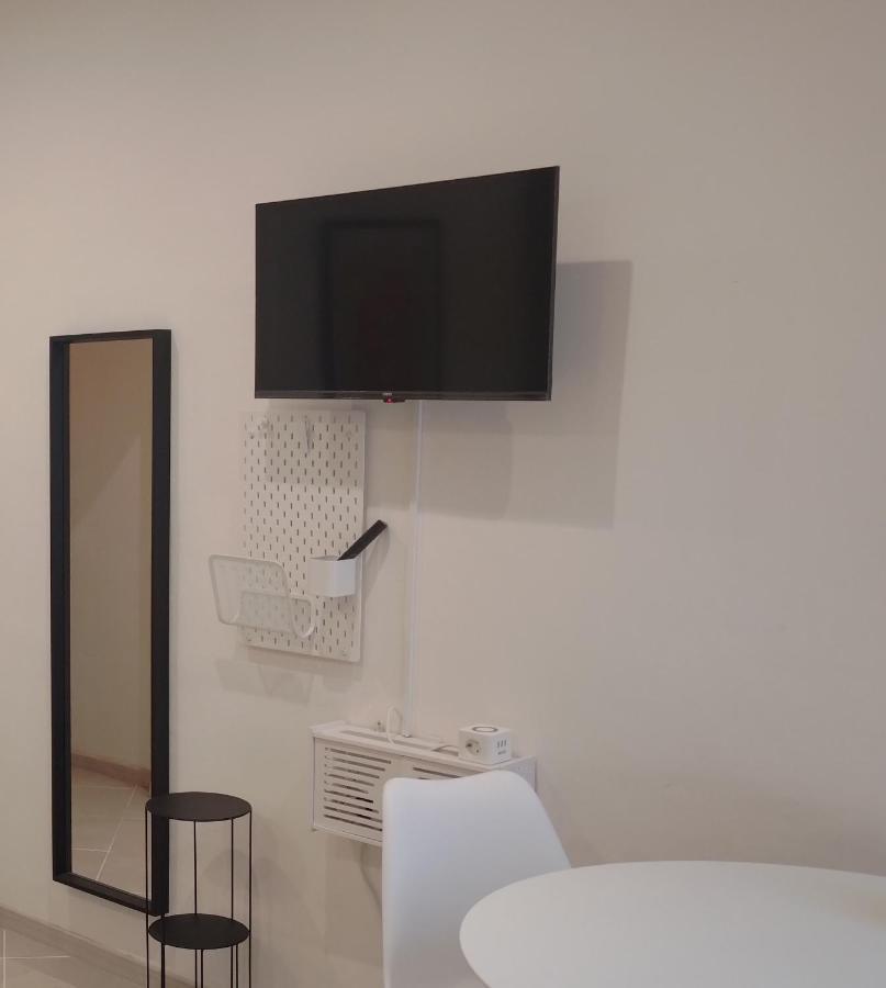 Guazzo Apartment - Self Check-In Parma Esterno foto